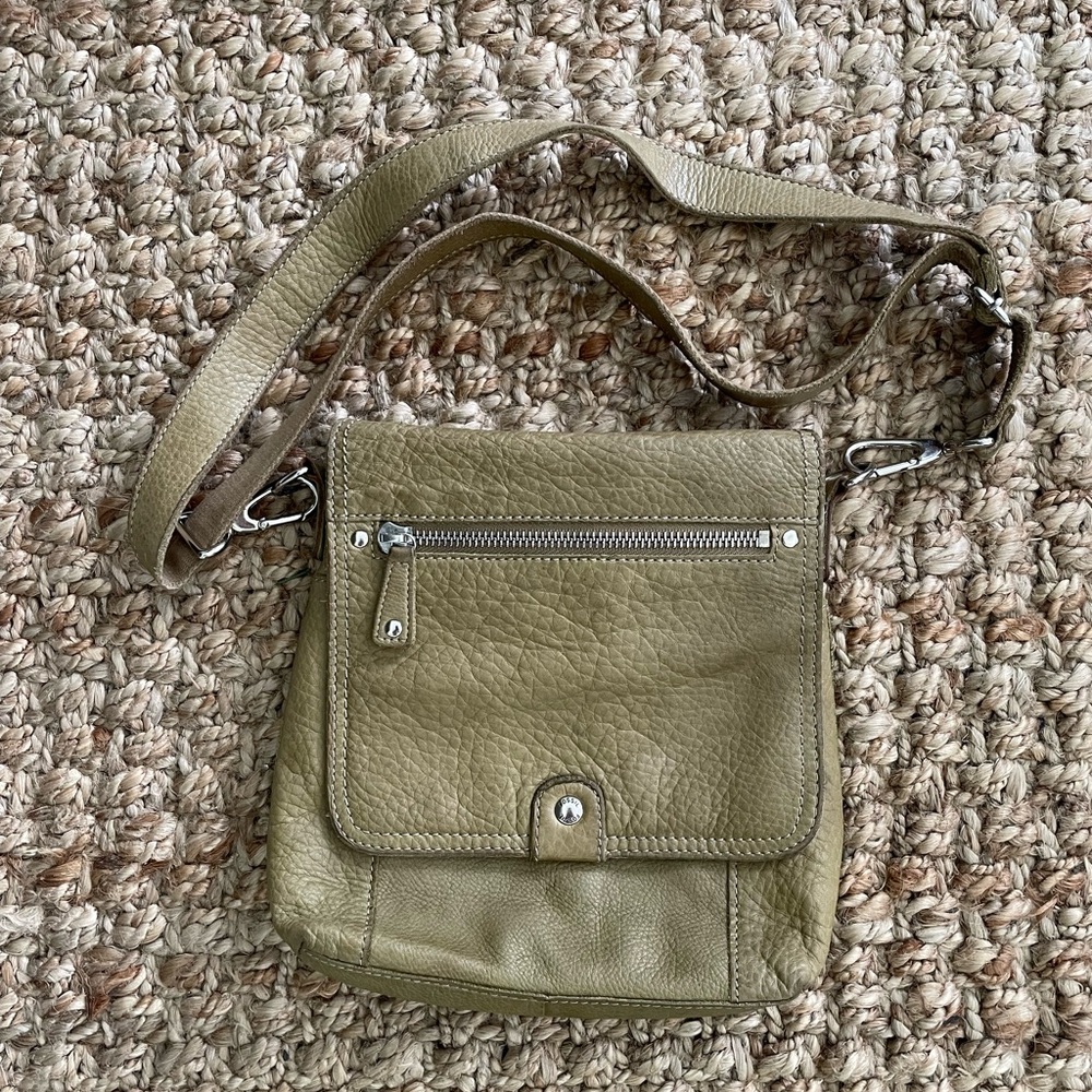 Fossil Olive Green Leather Crossbody Purse | Vintage 1954 Style | - Picture 2 of 10